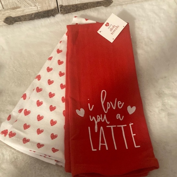 Target BP 2023 Valentine’s Day Dish Towels - Picture 1 of 5